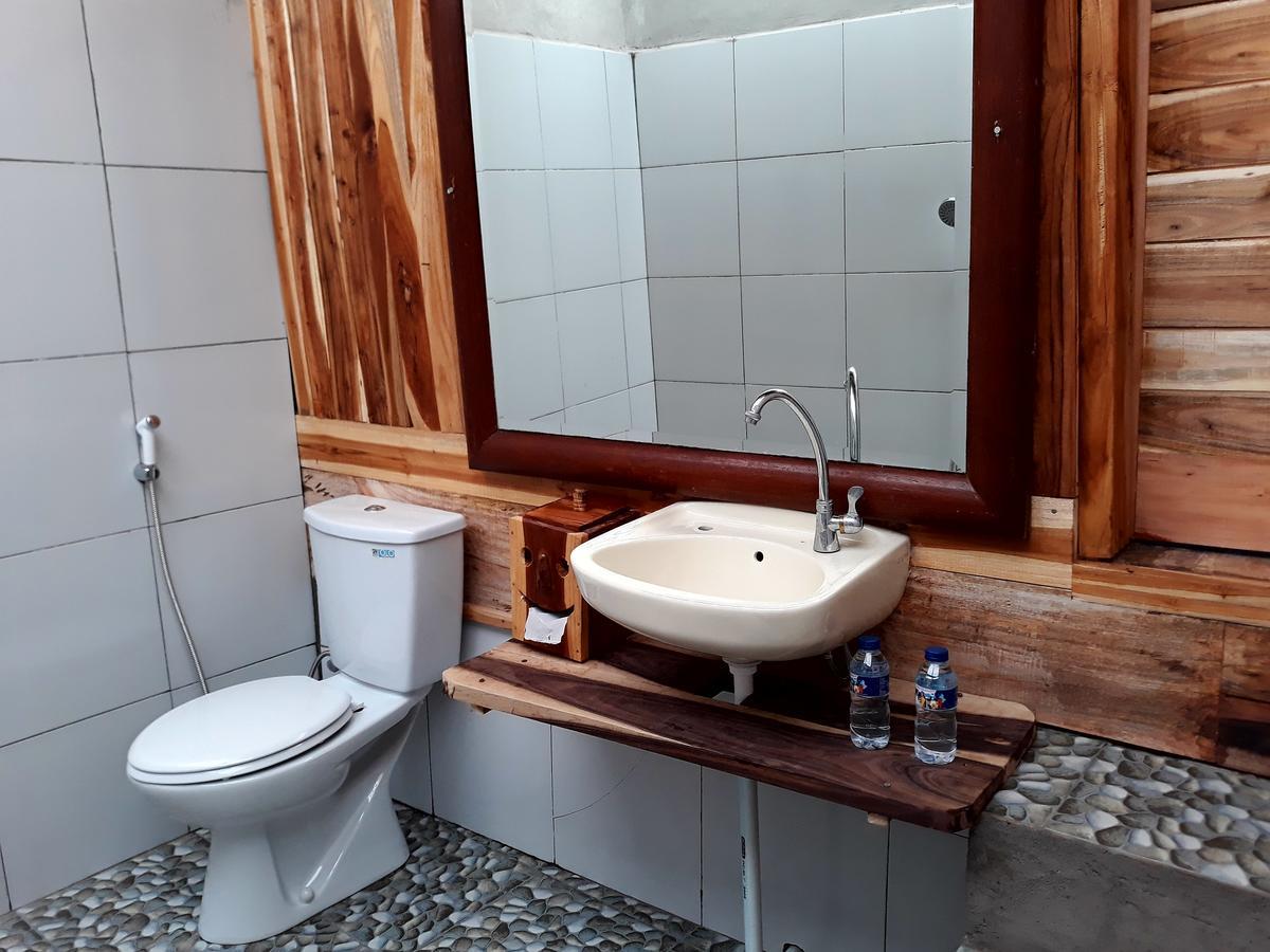 Village Corner Homestay Kuta  Экстерьер фото